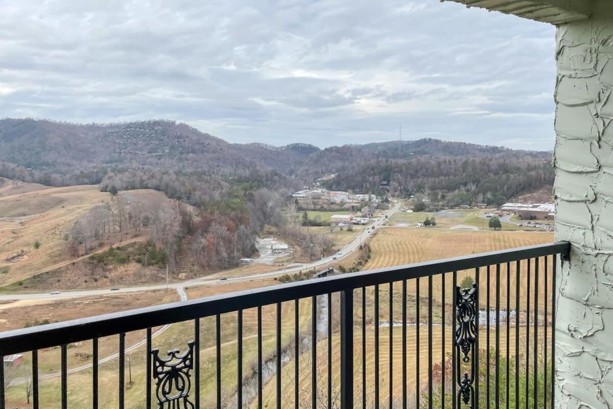 Mountain Views At Dolly'S Castle Unit 7 Villa Sevierville Kültér fotó